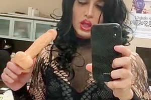 Chrissy Cocoabutter Shemale Tgirl Crossdressing Tranny Rides Dildo Solo