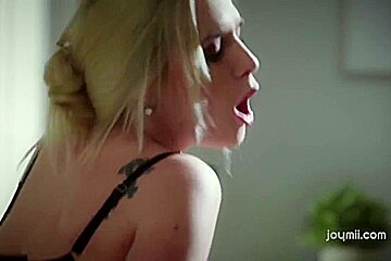 Cock-hungry Milf Gets Fixed By Her Young Therapist With Cristal Caitlin