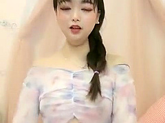 原版 水水嫩嫩蜜桃 啪啪内射 - Collection Of Homemade Selfies And Sneak Shots