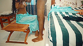 Colombo Campus Girl - කැම්පස් එකේ කෙල්ලෙක්ගෙ ලීක් එකක්