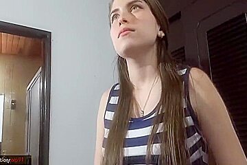 Con Cabana Sola Y Excitados Empezamos A Tocarnos Mi Hermanastra Y Yo Hasta Terminar Follando 5 Min