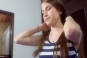 Con Cabana Sola Y Excitados Empezamos A Tocarnos Mi Hermanastra Y Yo Hasta Terminar Follando 5 Min