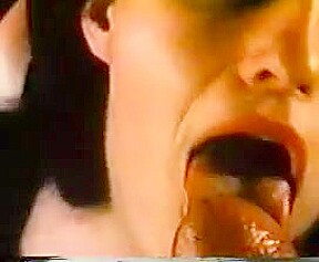 Crazy Vintage, Blowjob porn scene