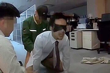 Daisuke Office Scene