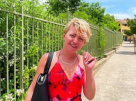Daisy, 25 years old, medical secretary in Lyon: a little bomb!