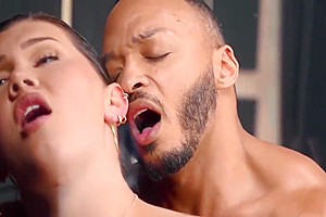 Daisy Taylor - Shemale Fucked