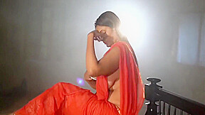 Desi Beauty Shows Boobs In Red Saree