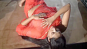 Desi Beauty Shows Boobs In Red Saree