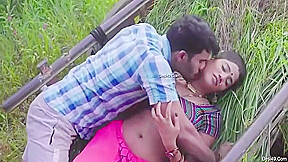Desi Bhabhi Ko Khet Me Ki Chuday