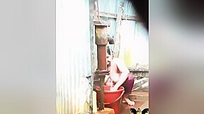 Desi Bhabhi Outdoor Bathing