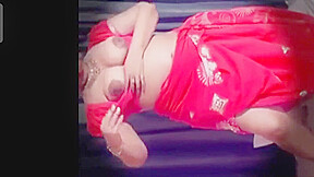 Desi Indian Aunty Pussy Fingerings And Nude Dance