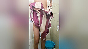 Desi Indian Horny Girl In Bathroom