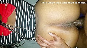 Detroit girl throws that ass back