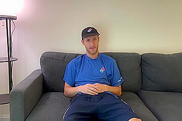 Dominos Pizza Delivery Guy Fucks Customer