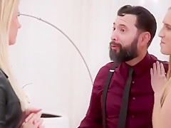 Dude anal fucks girlfriend and her step mom