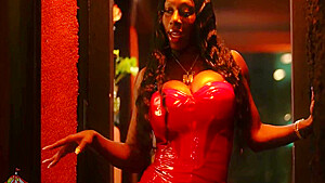 Ebony Mystique Gets A Big Surprise On Valentines Day 5 Min
