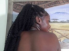 Ebony Pearl Stacy Ass Shaking Ass Play Pov - SoloAustria