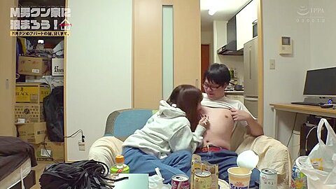 Ecb-130 Staying At A Masochists Boys House! Yu Shinoda