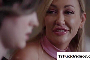 Ella Hollywood And Holly Wood In Small Juggs Tgirl Roots A White Cis Girl