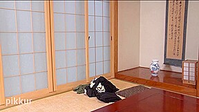 Emiri Momota Seducing By Flashing Pussy: Emiri Momota