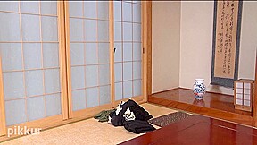 Emiri Momota Seducing By Flashing Pussy: Emiri Momota