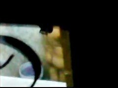 Espiada mientras se ducha