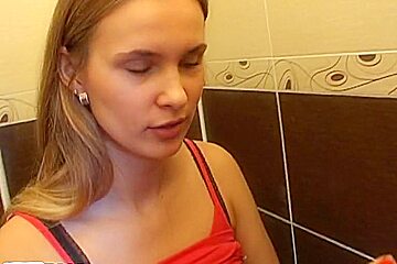 Ester in hot homemade video showing two lovers fuck