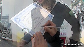 Estrella Flores Casting - Vivid