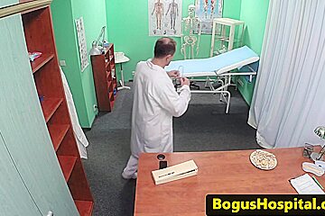 Euro nurse pussyfucked by doctor in office