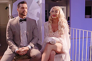 Exotic Adult Video Transsexual American Incredible Uncut - Holly Wood And Aubrey Kate