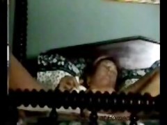 Fast masturbation of milf on bed