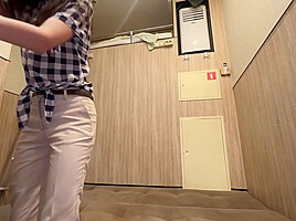 Feik Hostel - Zastukal Devushku Za Drochkoi I Spustilsya K Nei Chtob Trahnut With Katty West