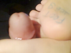 Footjob Whit A Friend Mariana