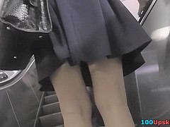 Free upskirt video with a chick in a g-string