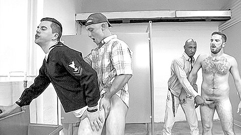 Gang Fun In The Rest Room - Leo Donato, Billy Ramos, Josh Stone, Franco Scott