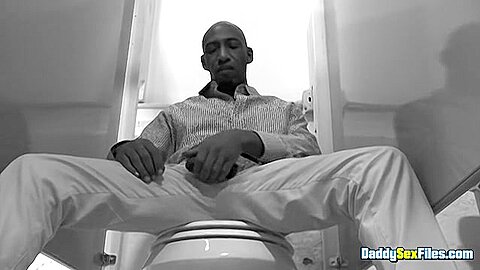 Gang Fun In The Rest Room - Leo Donato, Billy Ramos, Josh Stone, Franco Scott