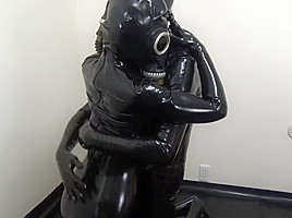 Gasmask Latex Breathplay Couple
