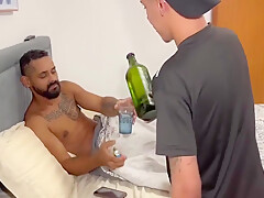 Gay Porn - Dei Pro Meu Tiozao 5 Min