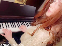 Girl Pianist In Torn Tights Plays The Theme From Interstellar