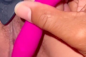Girlfriend Loves New Sex Toys