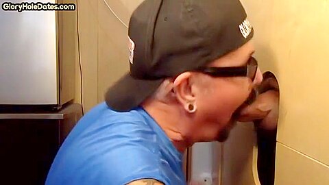 Gloryhole Amateur Gaydaddy Mouth Jizzed After Long Bj