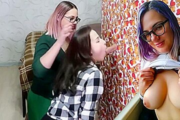 Gloryhole Girls Cock Sucking Finish Cum Load Threesome