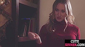 Gorgeous Babe Sucks Dick Before Doggystyle Sex