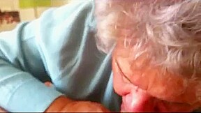 Granny Give a nice blowjob