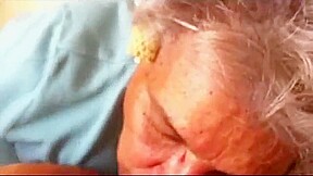 Granny Give a nice blowjob