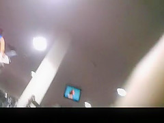 Guy at gym secretly films milf exercising