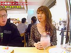 Hな自分を見て欲しいスレンダー奥様が感じまくる禁断SEX