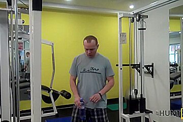 HUNT4K Man for money let stranger fuck his slutty girlfriend in gym