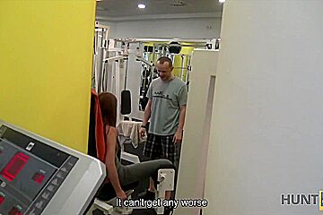 HUNT4K Man for money let stranger fuck his slutty girlfriend in gym