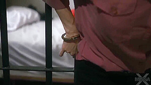 Hardcore Sex Between Jailor Lady In The Jail